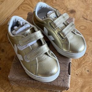 Veja Esplar Velcro Shoes - NEW IN BOX!